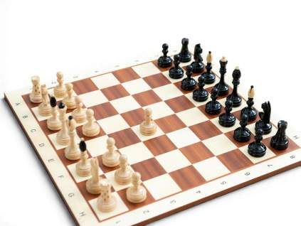 3398 ceska klubovka original s mahagonovou sachovnicou